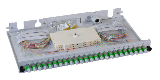 Optický patch panel E2000®/APC 9/125µ, 24 pigtailov/24 adaptérov, a.n. B71533.24